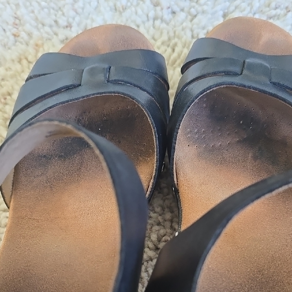 Clarks Ledella Trail & Caslynn Harp Black Strappy Sandals with Buckle - Picture 10 of 15